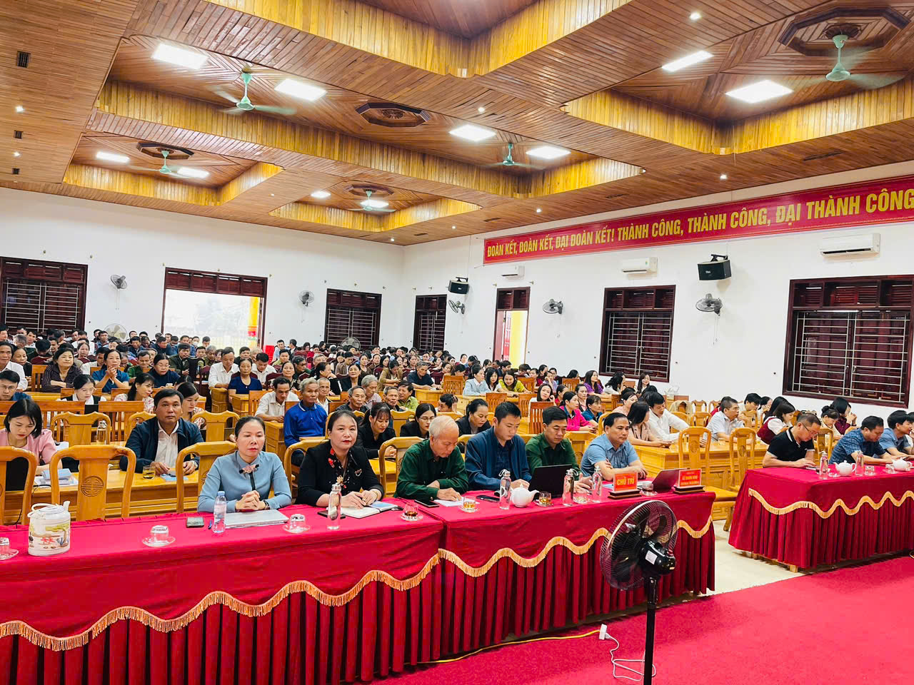 Đảng uỷ xã Mai Hoa kết nối 4 điểm cầu trực tuyến học tập, quán triệt Nghị quyết Đại hội Đảng bộ tỉnh lần thứ XX trong toàn Đảng bộ