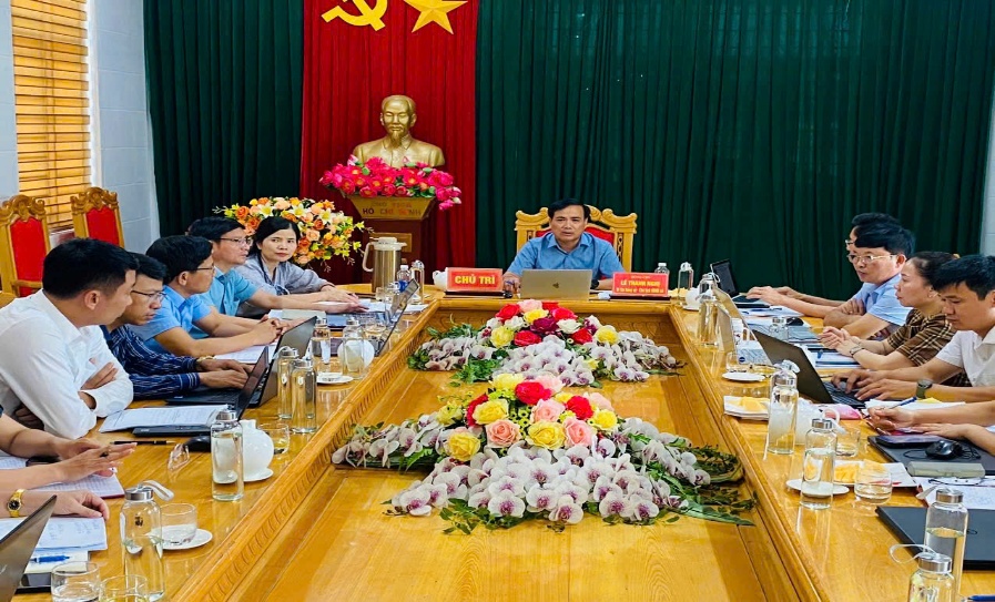 Hội nghị đánh giá kết quả phát triển kinh tế - Xã hội, quốc phòng - An ninh và thu chi ngân sách 6 tháng đầu năm 2025