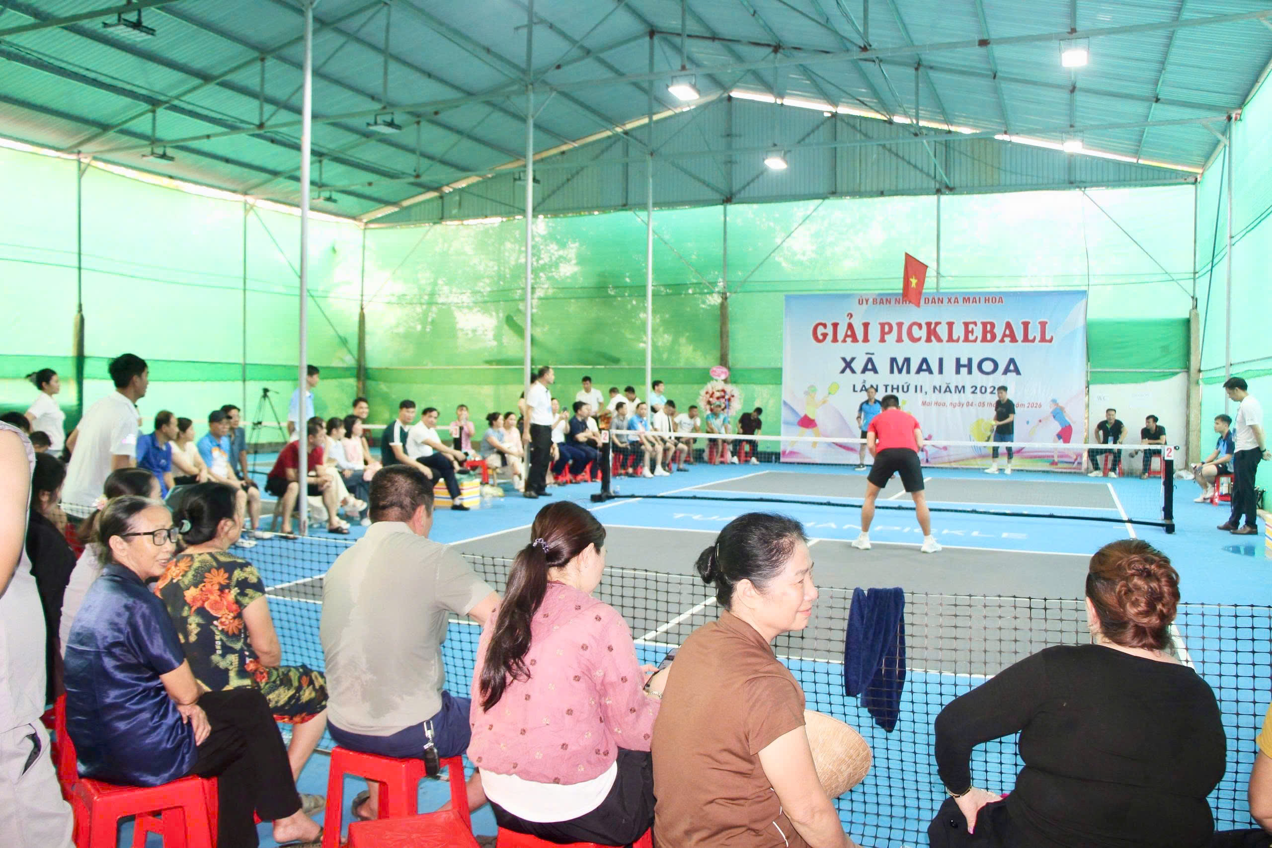 Pickleball Mai Hoa bùng nổ như một lễ hội thể thao cộng đồng