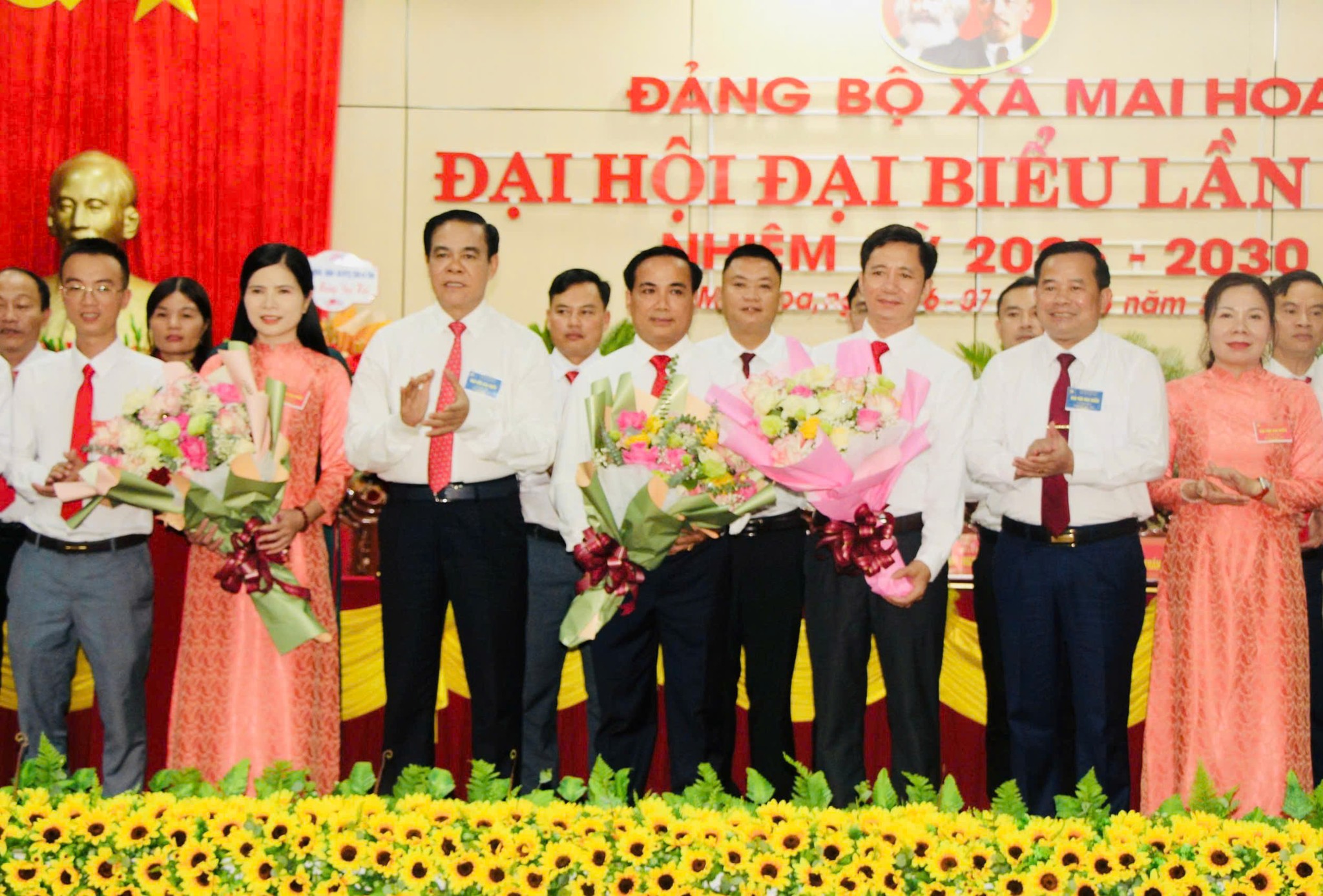 ĐẢNG BỘ XÃ MAI HOA TỔ CHỨC THÀNH CÔNG ĐẠI HỘI ĐẠI BIỂU LẦN THỨ I, NHIỆM KỲ 2025-2030