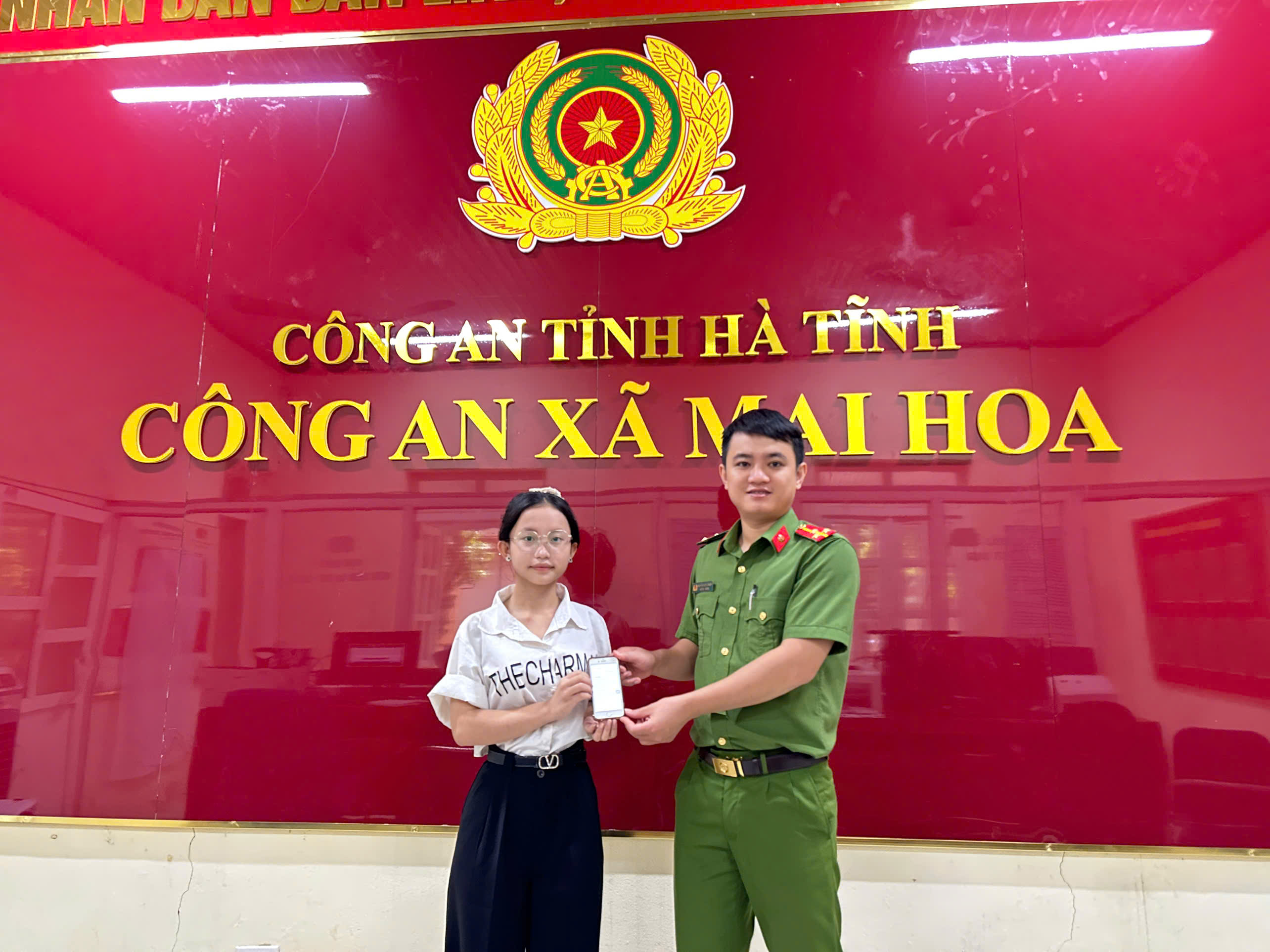 Hành động đẹp - Nhận tiền chuyển nhầm trả lại cho chính chủ