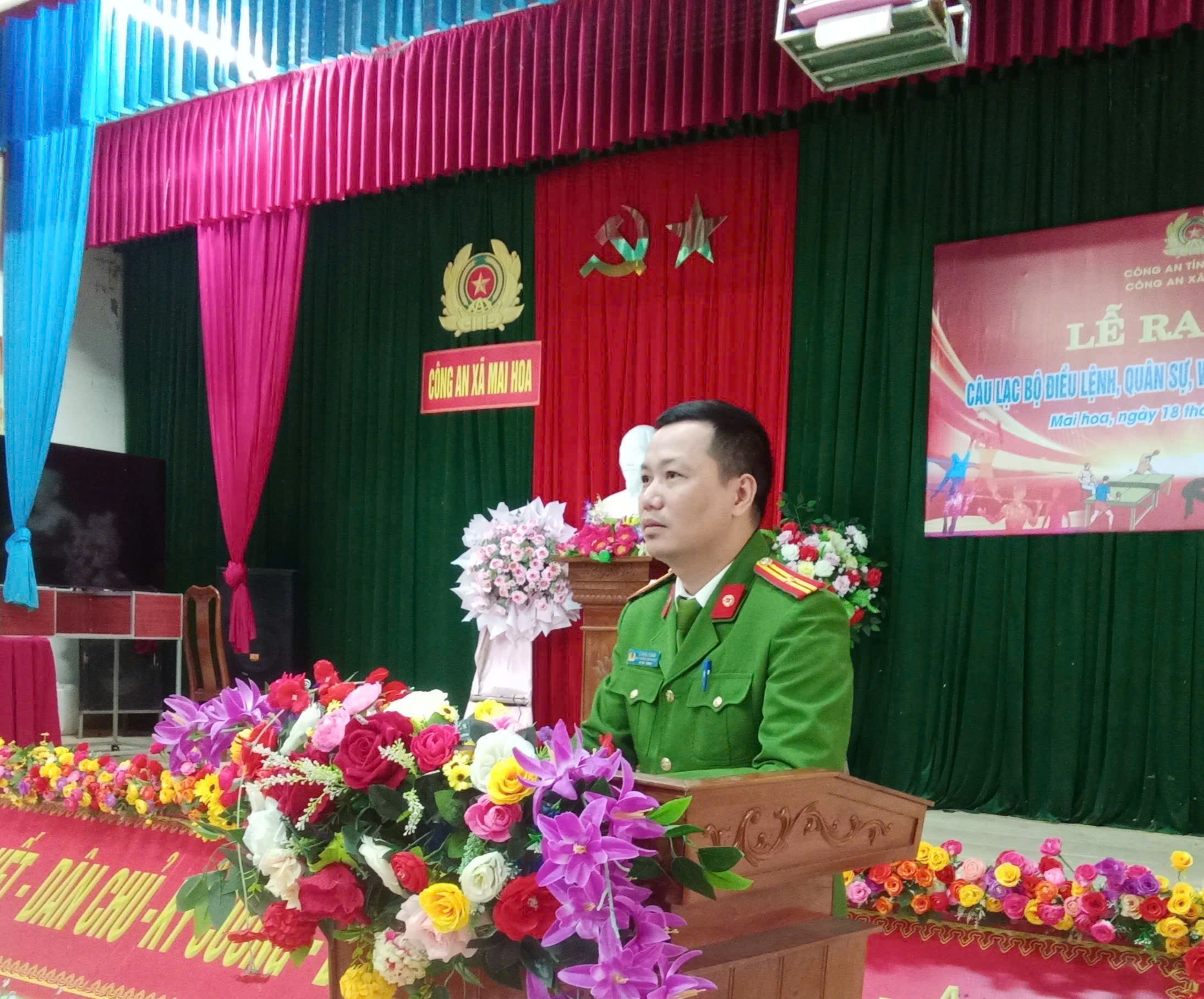 Viện KSND khu vực 5 phối hợp với VKSND tỉnh, Cơ quan CSĐT Công an tỉnh, công an các xã Sơn Tây, Mai Hoa, Kim Hoa, Sơn Tiến, tiến hành kiểm sát trực tiếp việc tiếp nhận, giải quyết nguồn tin tội phạm.