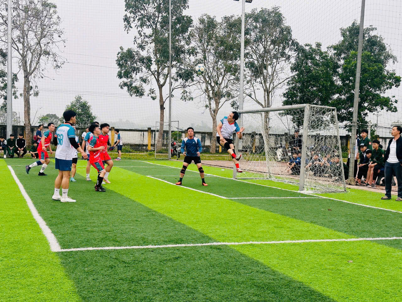 12 đội bóng tham gia giải bóng đá nam “ Mừng đảng, Mừng xuân Bính Ngọ 2026”.