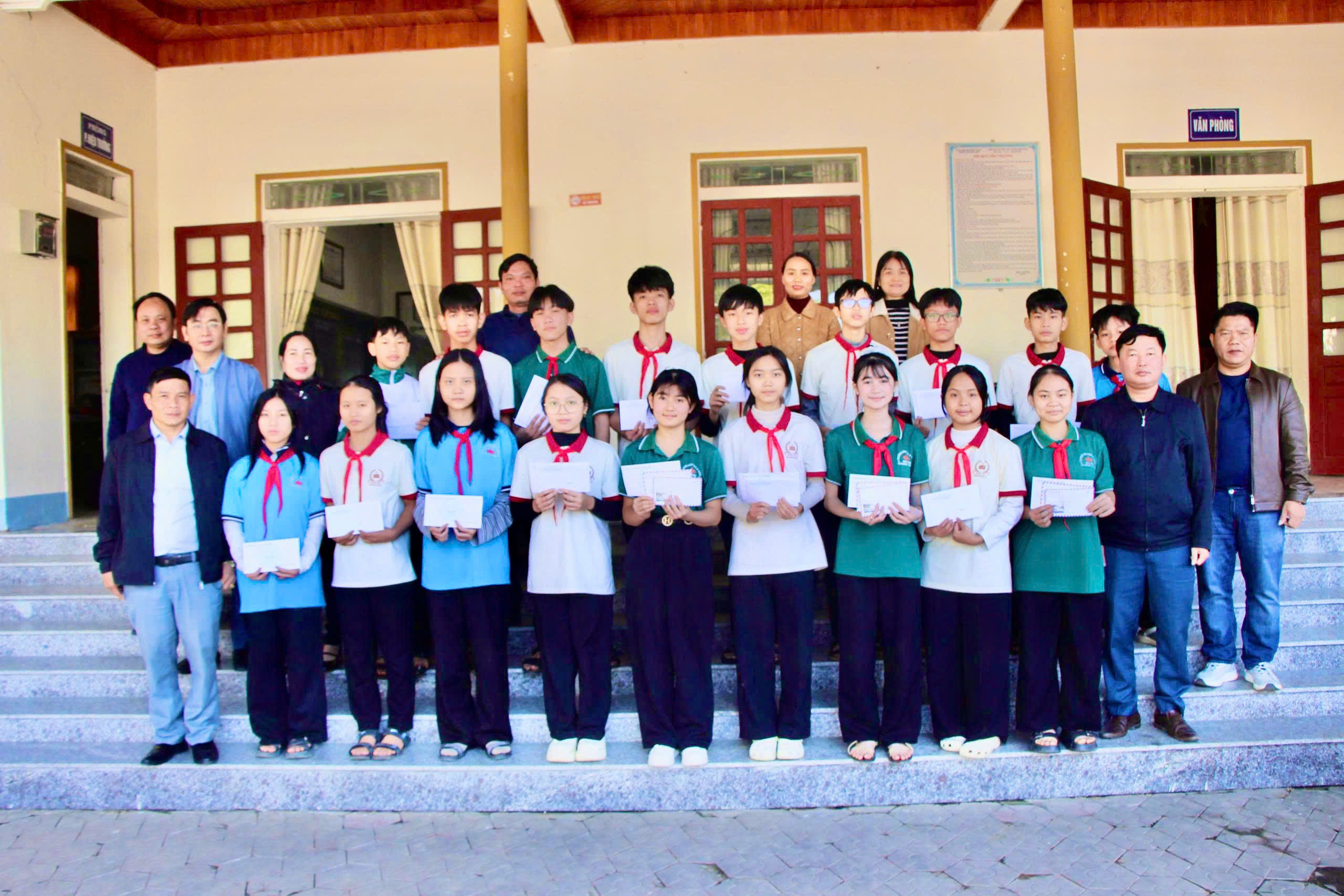 Xã Mai Hoa gặp mặt, động viên đội tuyển học sinh lớp 9 tham dự kỳ thi học sinh giỏi cấp tỉnh 