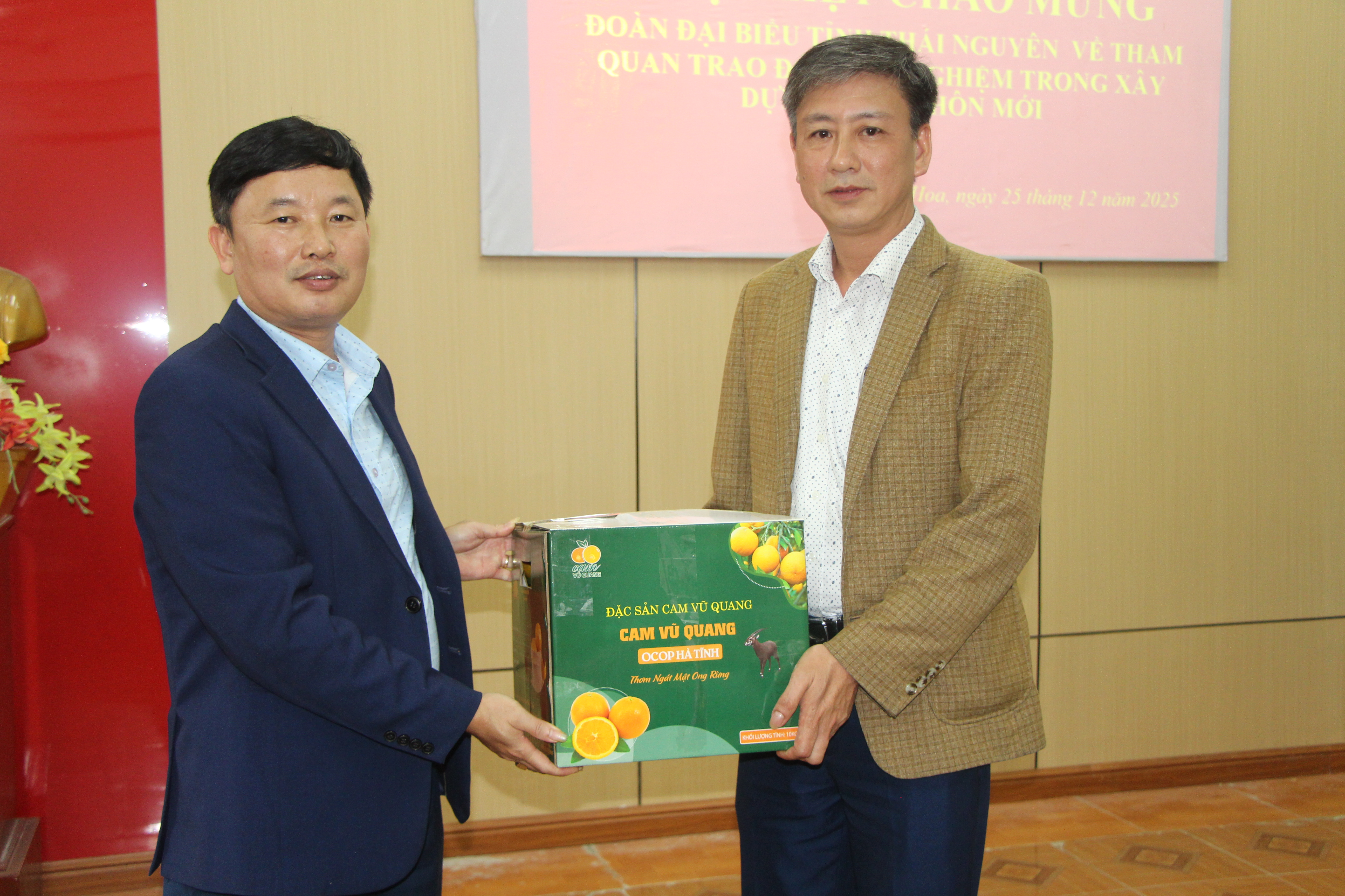 Xã Mai Hoa chia sẻ kinh nghiệm xây dựng NTM với Đoàn công tác Chi cục Kinh tế hợp tác và Phát triển nông thôn, tỉnh Thái Nguyên