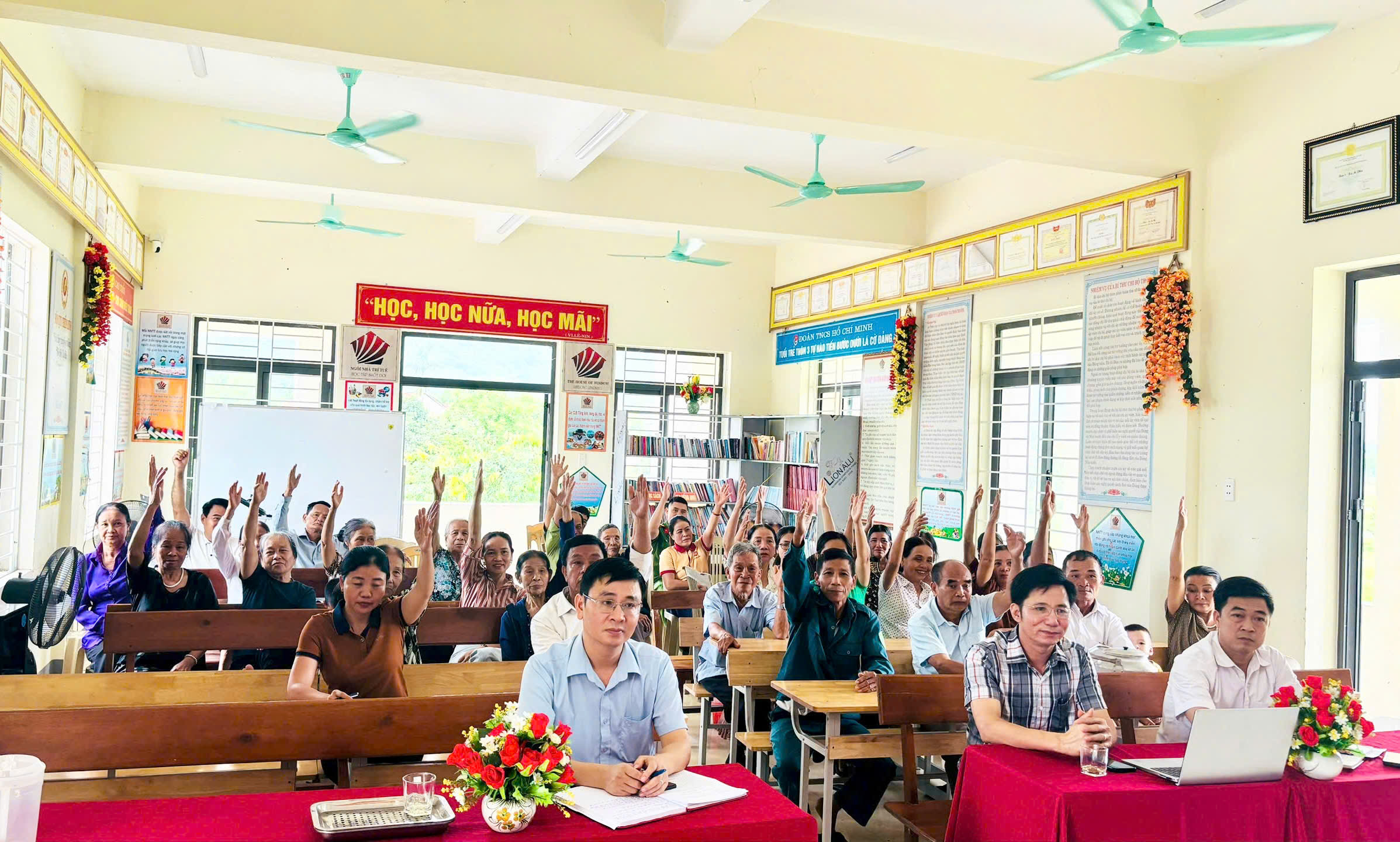 Nhân dân xã Mai Hoa đồng thuận cao tại các hội nghị lấy ý kiến về sáp nhập thôn.