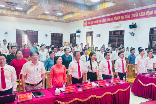 Hội nghị toàn quốc nghiên cứu, học tập, quán triệt và triển khai thực hiện một số nghị quyết, chỉ thị.