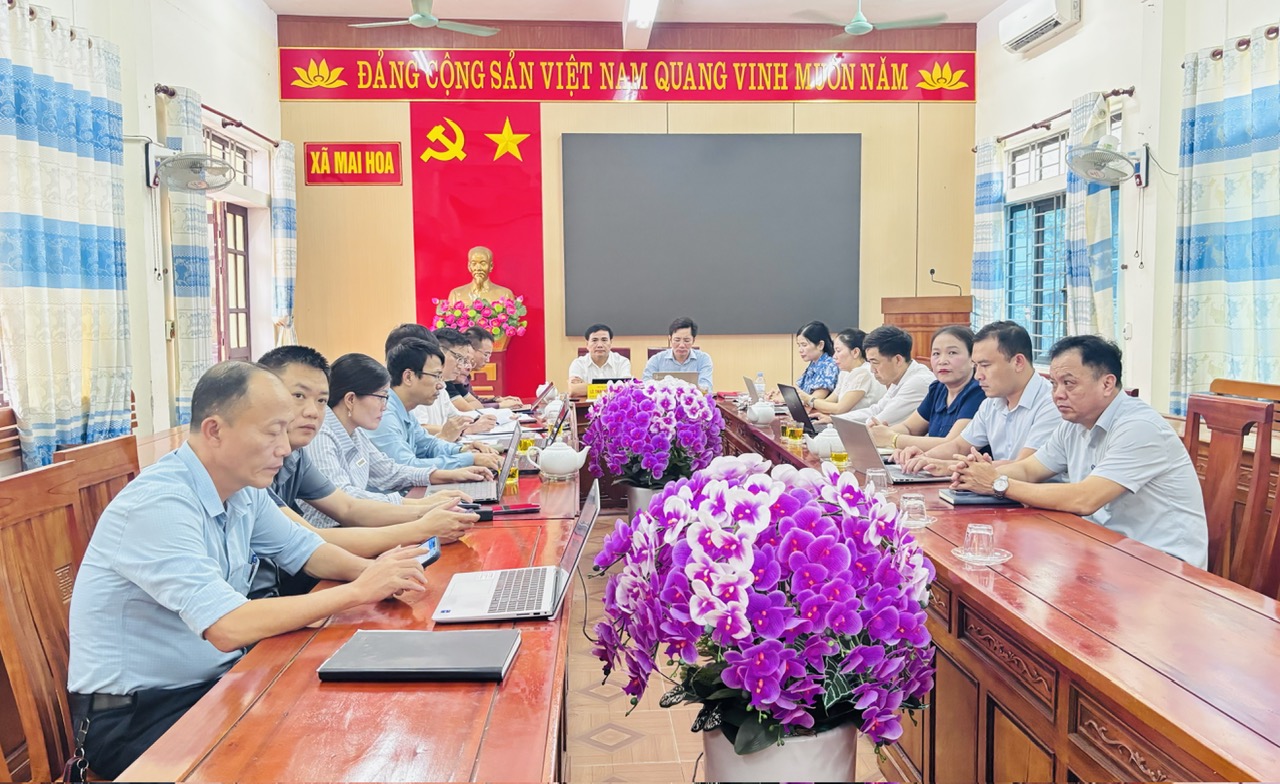 xã Mai Hoa tham dự Phiên họp trực tuyến thường kỳ tháng 9 của UBND tỉnh