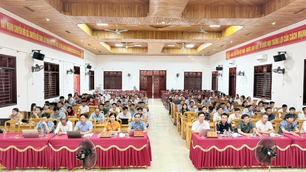 Đảng bộ xã Mai Hoa triển khai nghiêm túc các nghị quyết số 70, 71, 72 của bộ Chính trị và các chỉ thị của btv Tỉnh ủy, Đảng ủy 